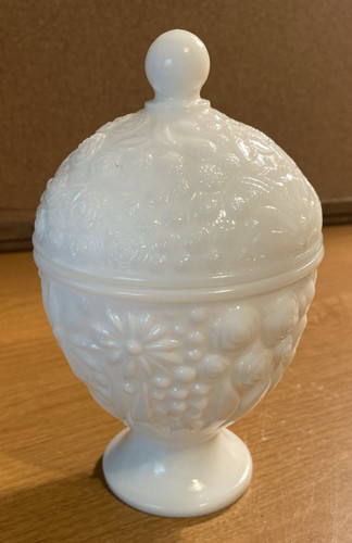 Vtg avon milk glass - vtg, pedestal